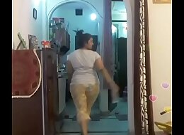 Hot desi indian bhabi shaking her sexi ass &boobs on bigo live&period;&period;&period;4