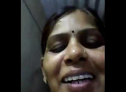 Desi Bhabhi wid Huge Milk Tankers says I Love U